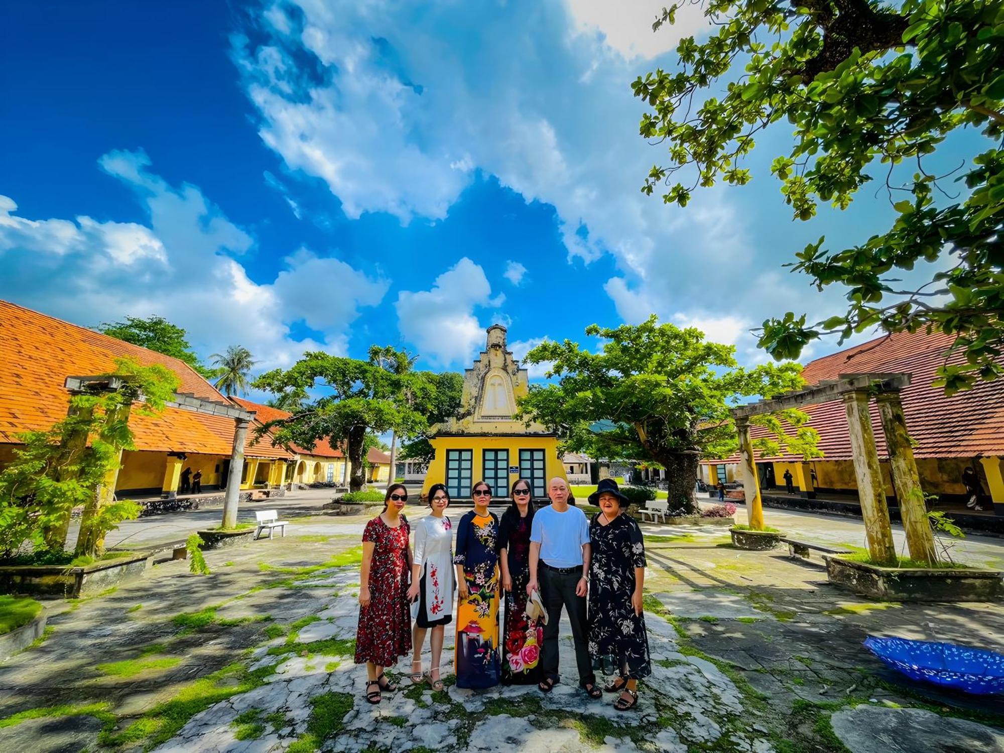 Duy Canh Homestay Chi Khu Co Ong 外观 照片